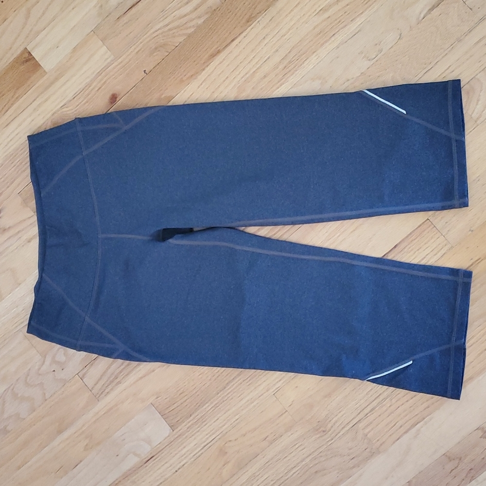 💥6 for $20💥Athleta Capris